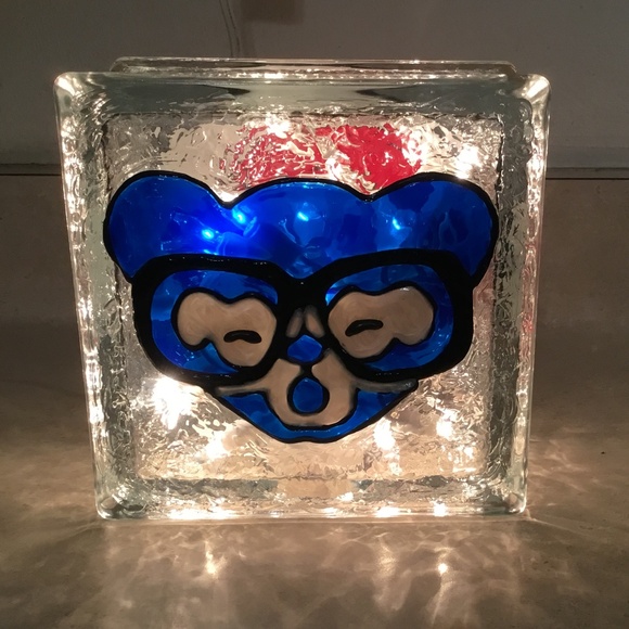 NEW, HAND-PAINTED CHICAGO CUBS BASEBALL, LIGHT UP BLOCK.⚾️ - Picture 2 of 4